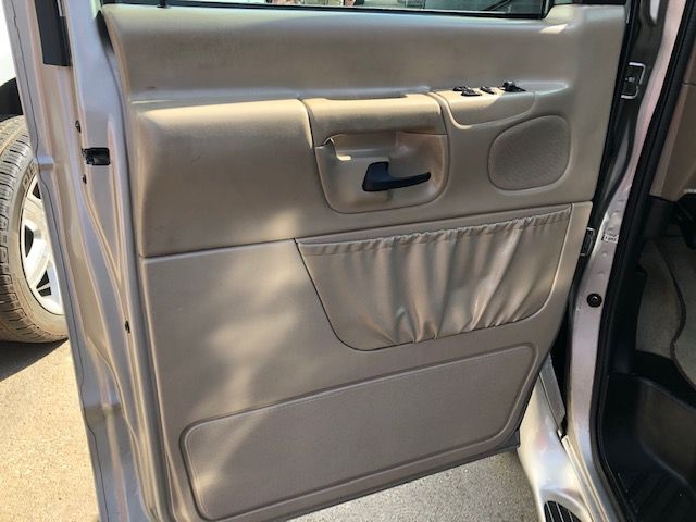 Ford Econoline  2001