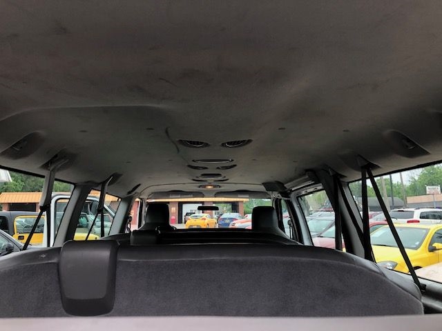 Ford Econoline  2011