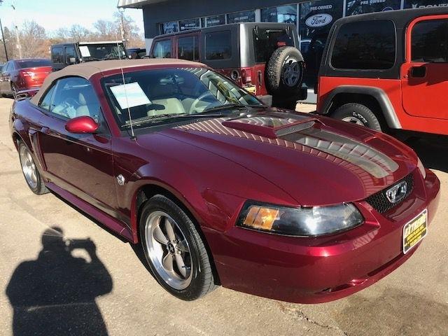 Ford Mustang  2004