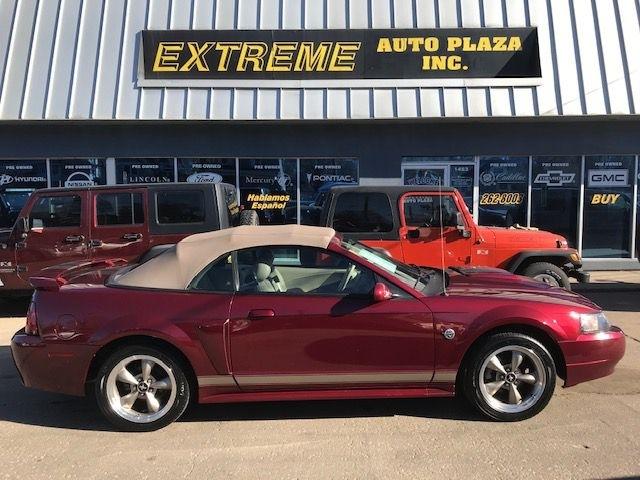 Ford Mustang  2004