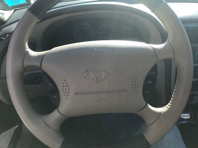 Ford Mustang  2004