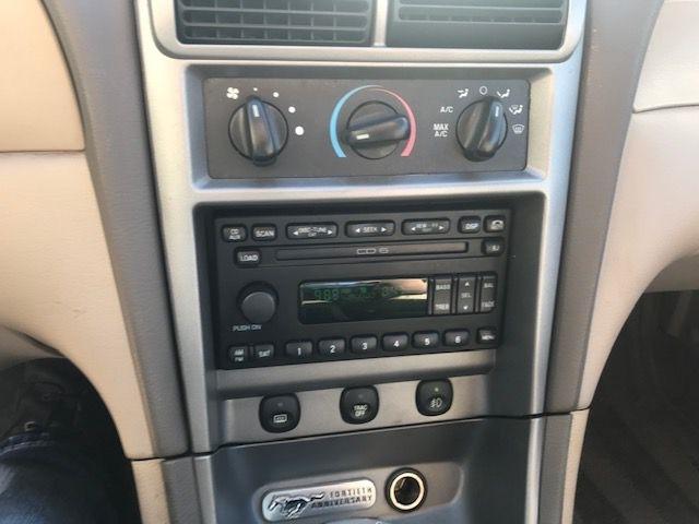 Ford Mustang  2004