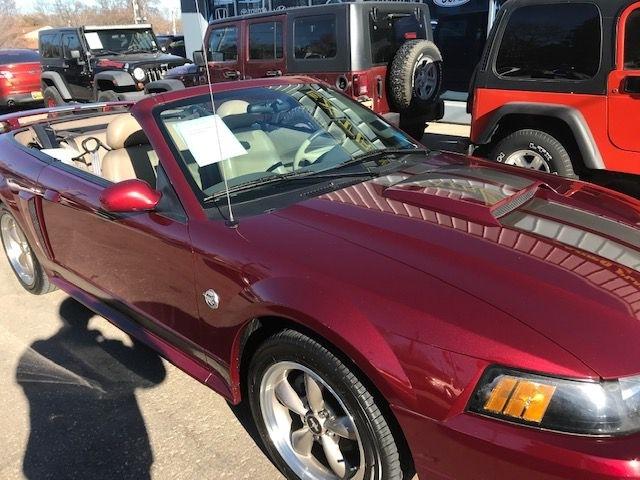 Ford Mustang  2004