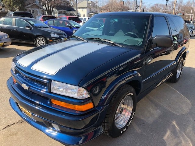 Chevrolet Blazer 2-Door 4WD 2002