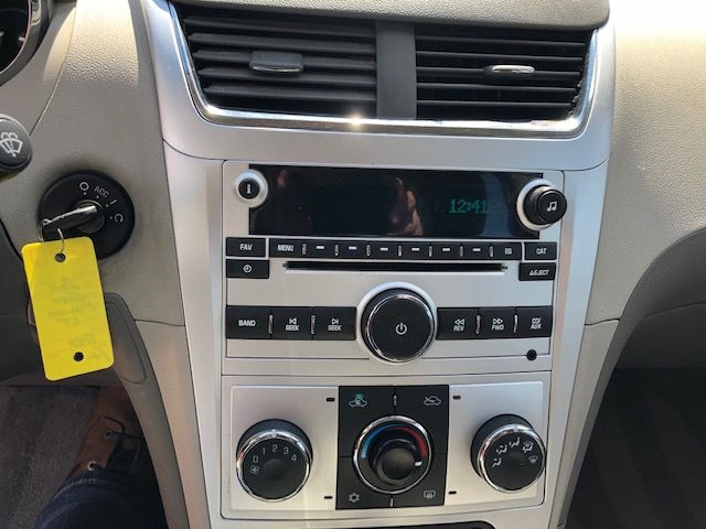 Chevrolet Malibu  2011