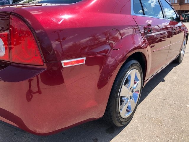 Chevrolet Malibu  2011