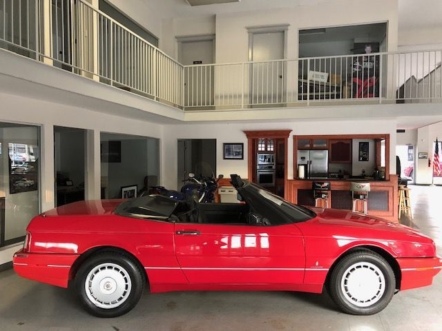 Cadillac Allante 2D Convertible 1989