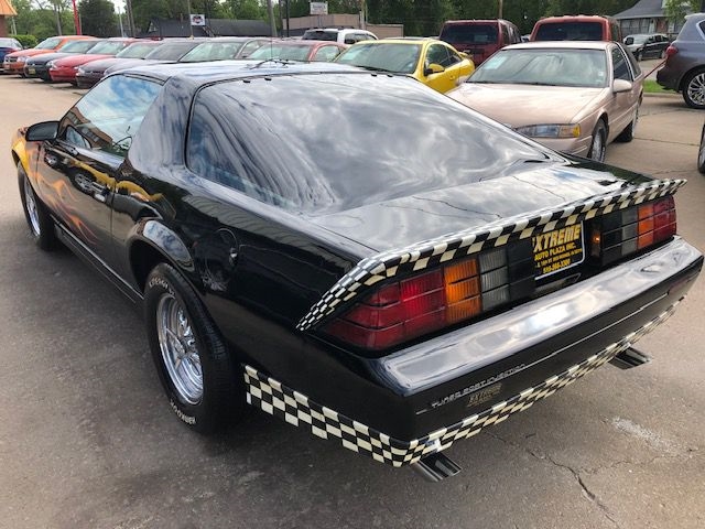 Chevrolet Camaro  1985