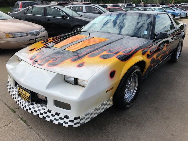 Chevrolet Camaro  1985