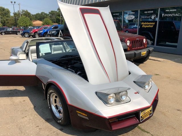 Chevrolet Corvette  1982