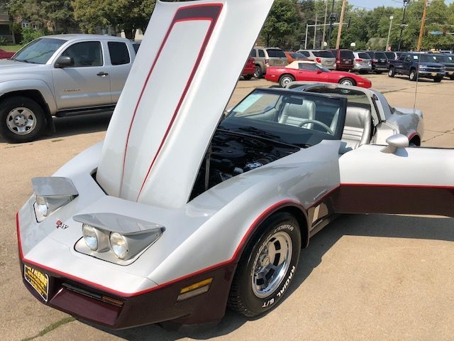 Chevrolet Corvette  1982