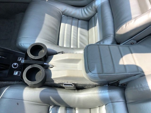 Chevrolet Corvette  1982