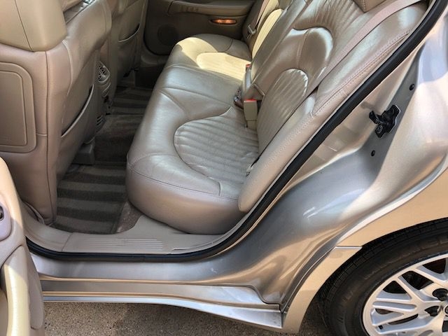 Pontiac Bonneville  2000