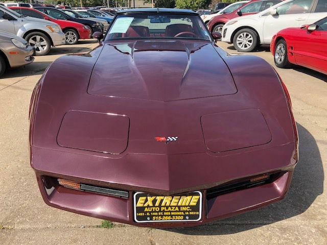 Chevrolet Corvette  1982