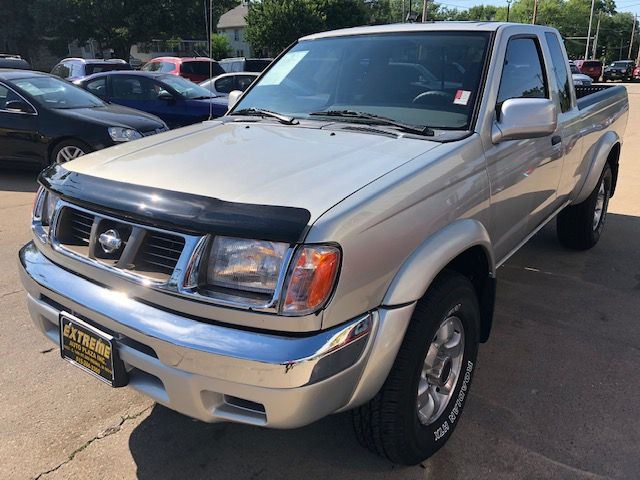 Nissan Frontier  1999