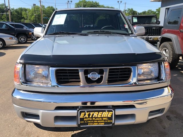 Nissan Frontier  1999