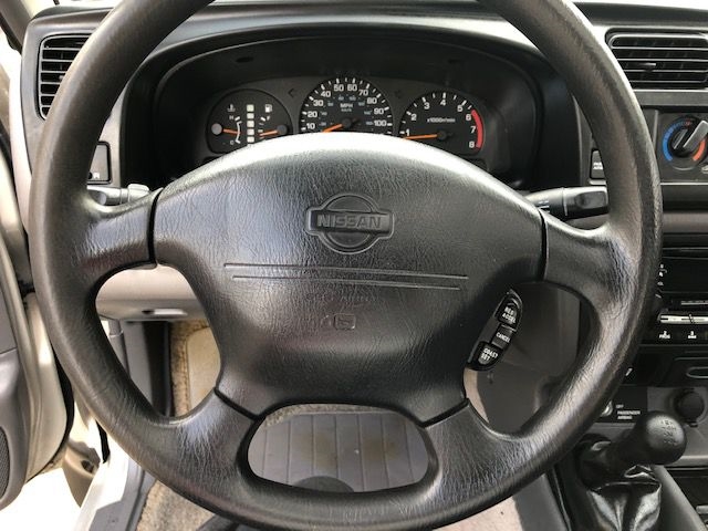 Nissan Frontier  1999