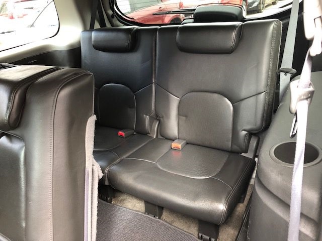 Nissan Pathfinder  2011