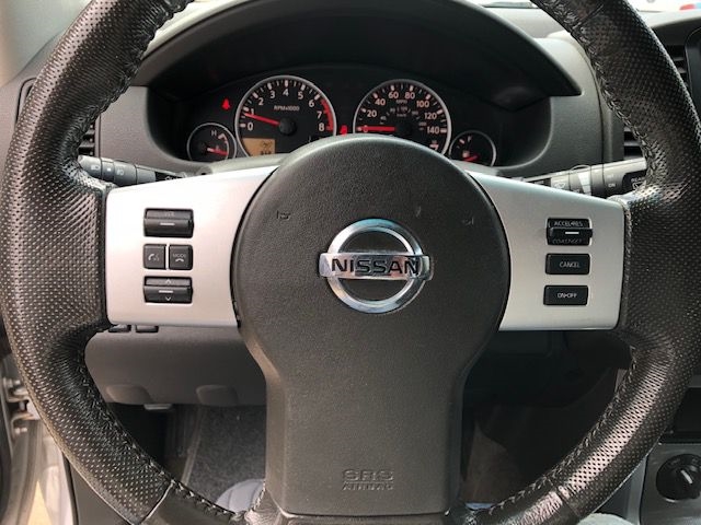 Nissan Pathfinder  2011
