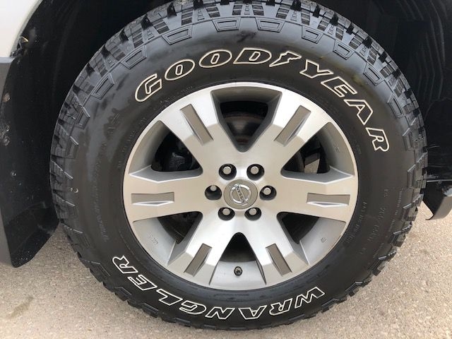 Nissan Pathfinder  2011