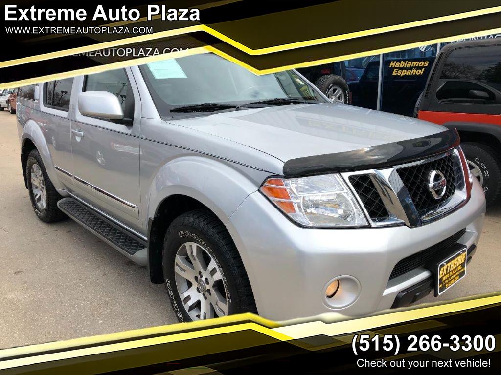 Nissan Pathfinder  2011