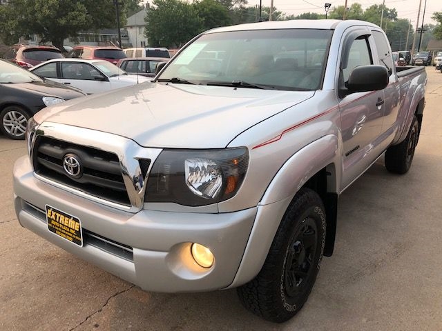 Toyota Tacoma  2011