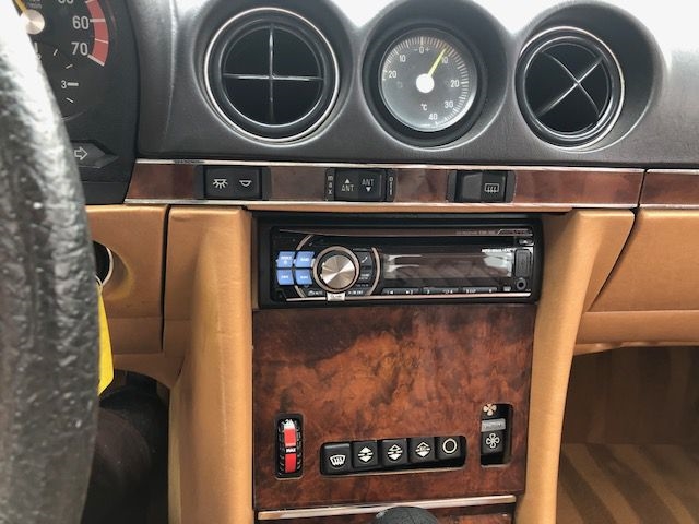 Mercedes-Benz 380  1985