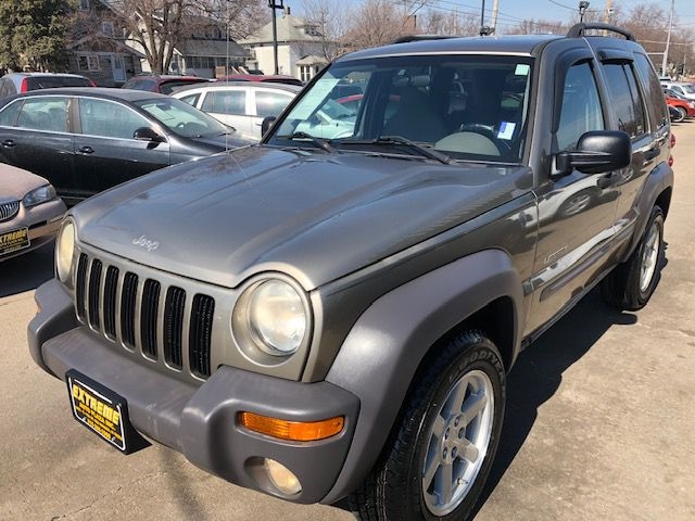 Jeep Liberty  2004