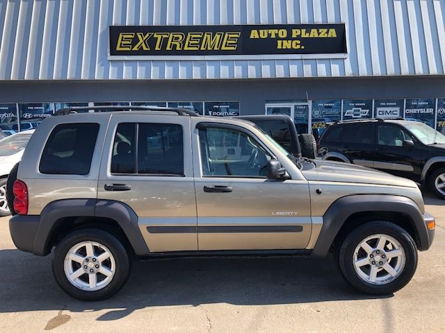 Jeep Liberty  2004