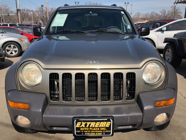 Jeep Liberty  2004