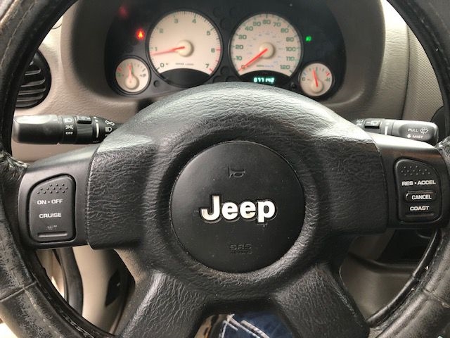 Jeep Liberty  2004