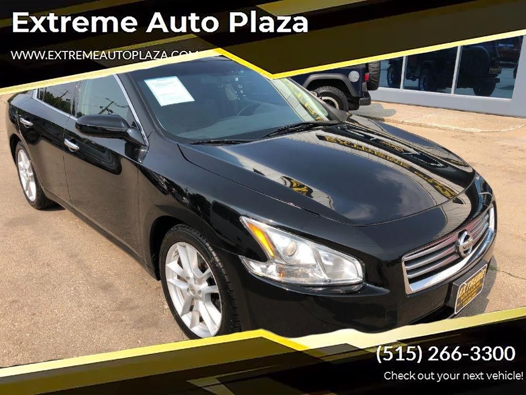 Nissan Maxima  2012