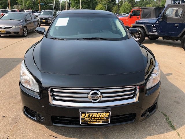 Nissan Maxima  2012