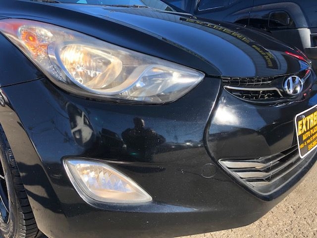 Hyundai Elantra  2011