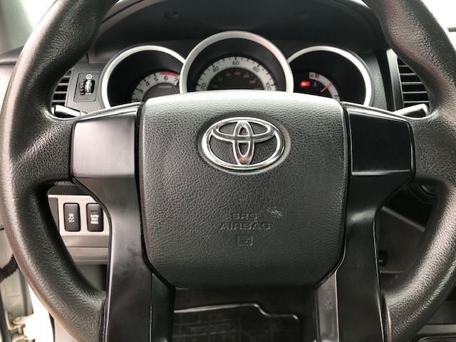 Toyota Tacoma  2013