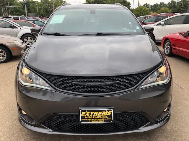 Chrysler Pacifica  2018