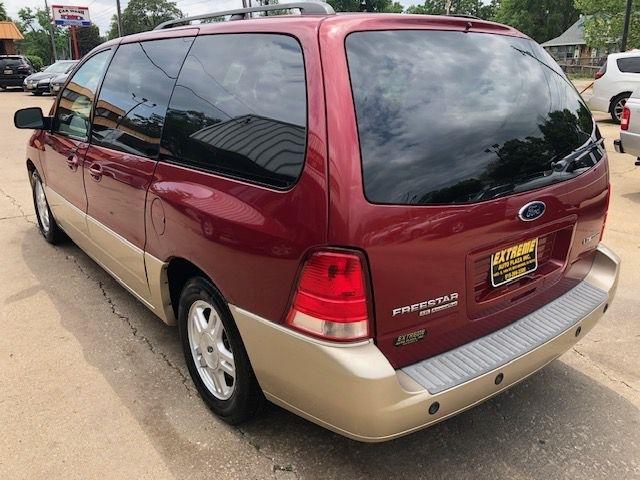 Ford Freestar  2004