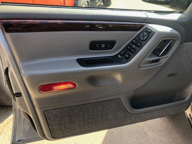 Jeep Grand Cherokee  2000