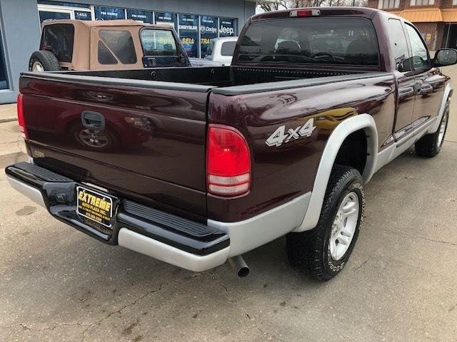 Dodge Dakota  2004