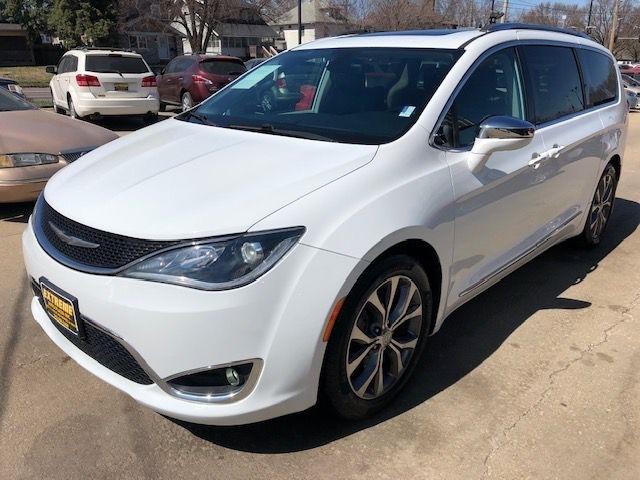 Chrysler Pacifica  2017