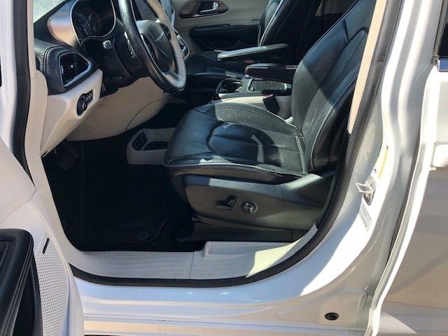 Chrysler Pacifica  2017