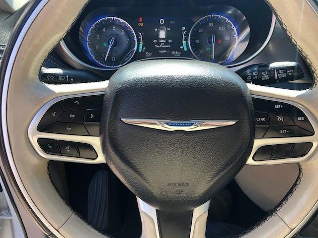 Chrysler Pacifica  2017