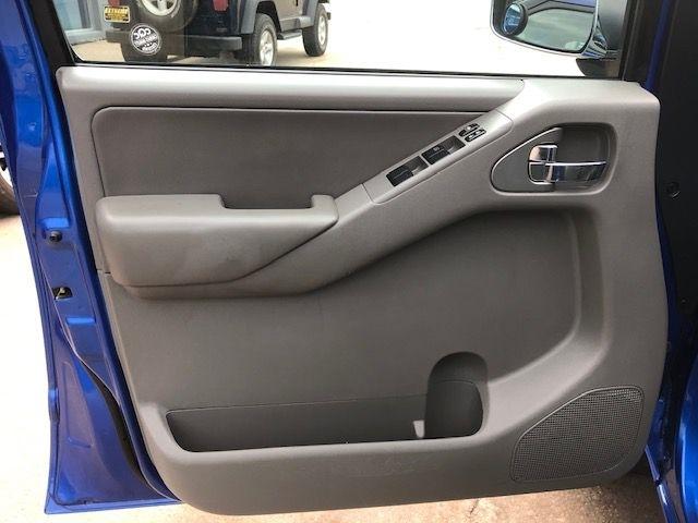Nissan Frontier  2014