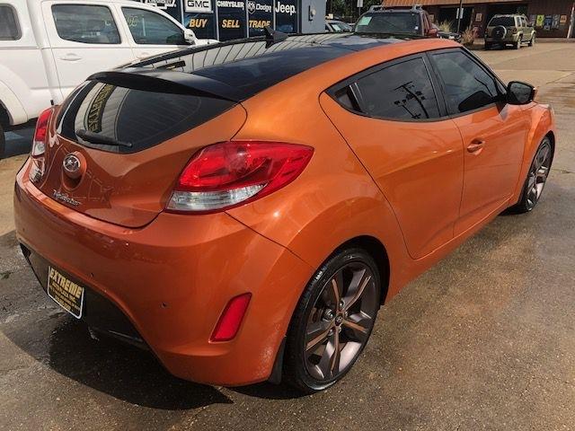 Hyundai Veloster  2015