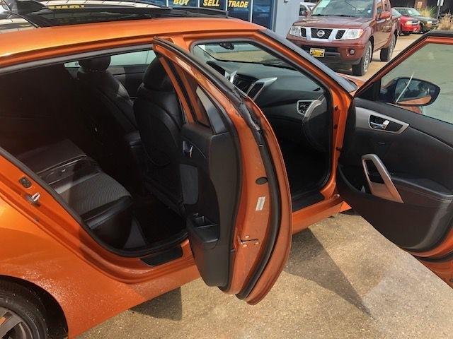 Hyundai Veloster  2015