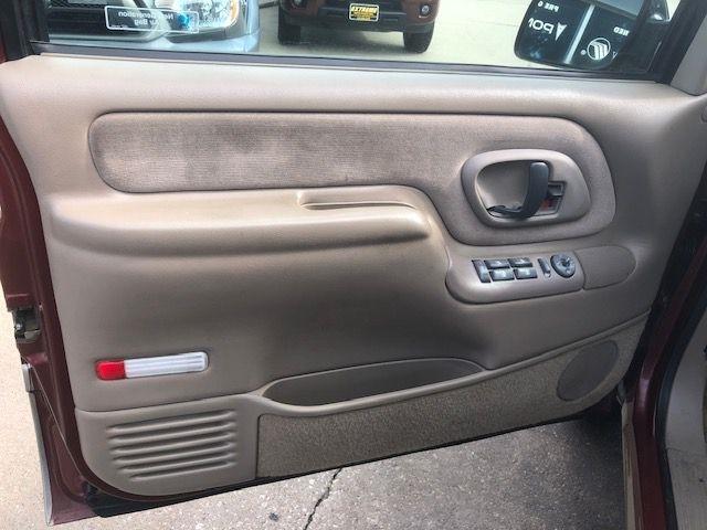 Chevrolet Suburban  1998