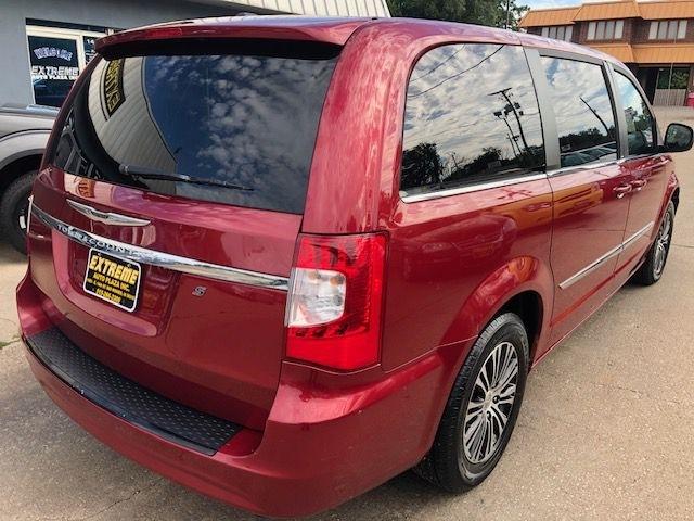 Chrysler Town & Country  2014