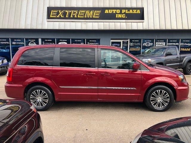 Chrysler Town & Country  2014