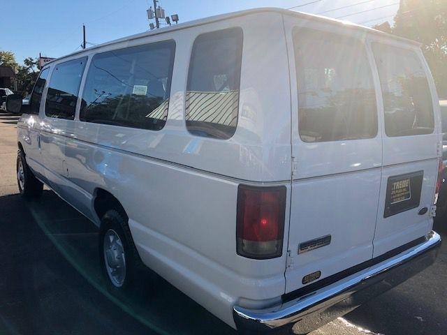 Ford Econoline  2009