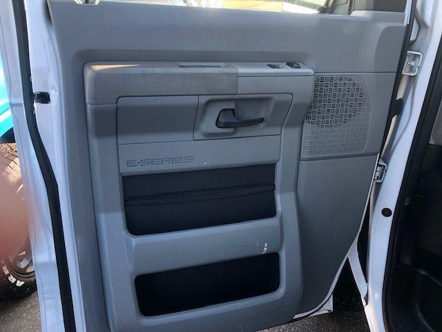 Ford Econoline  2009